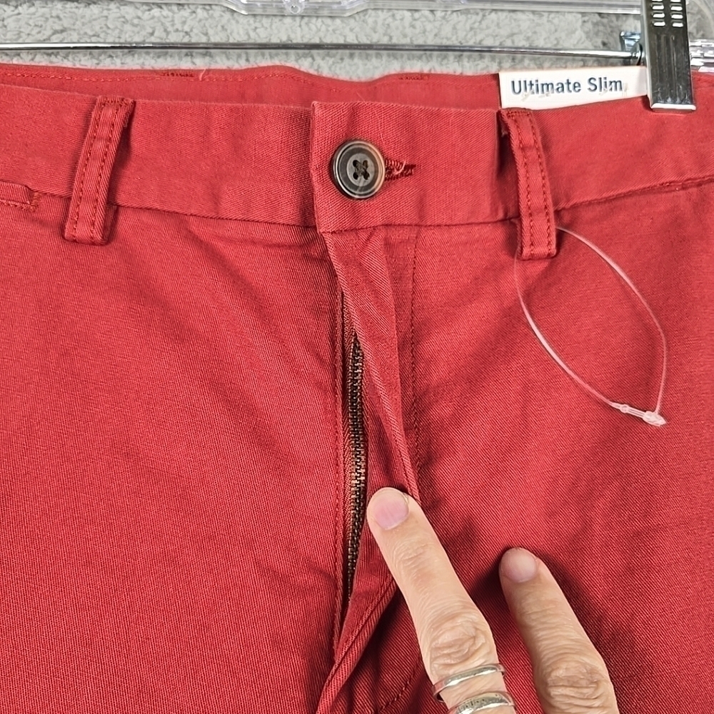 Old Navy Ultimate Slim Built In Flex Red Women's Pants Size 32 X 30 - Picture 15 of 16